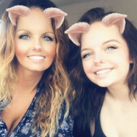 Meet your Posher, Nikki - Picture 1 of 1